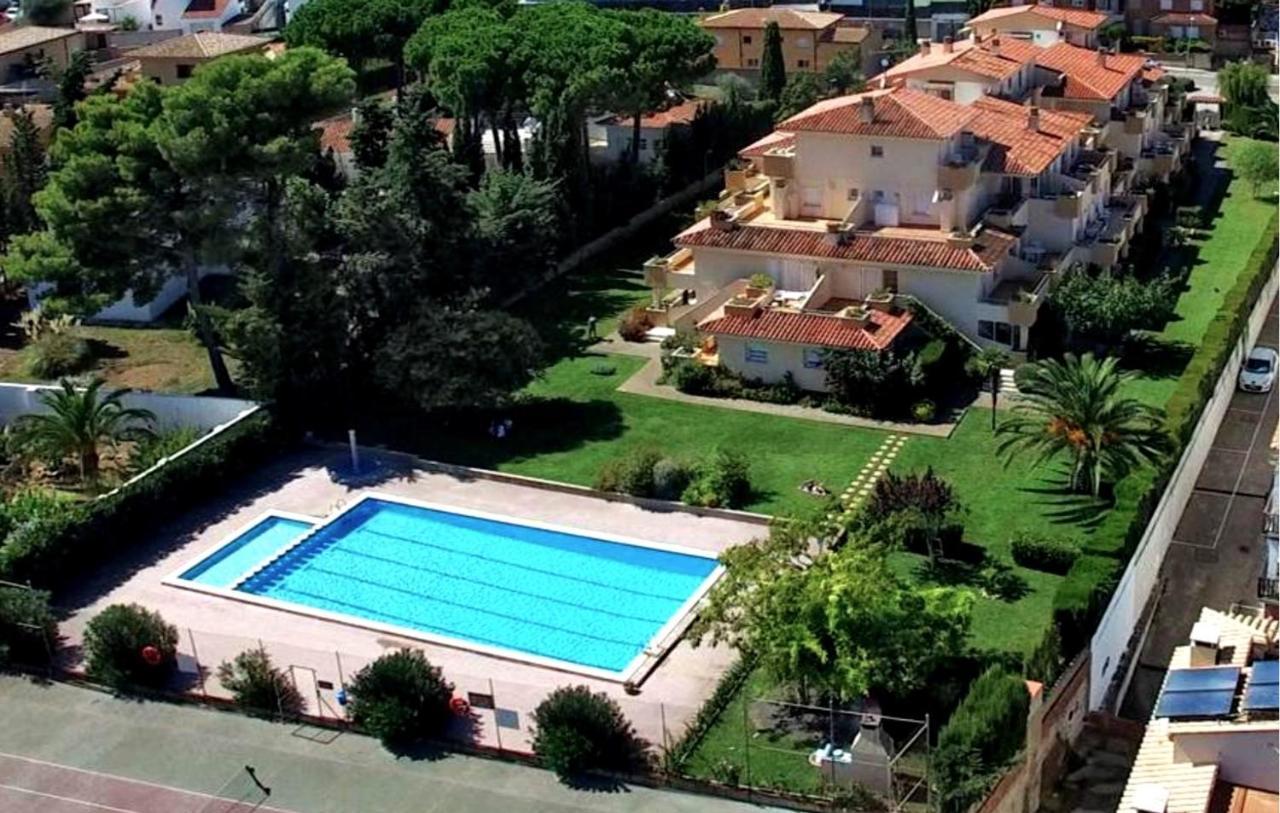 Apartamentos Stil Mar Anna - L'Escala Stil Mar Anna Calm Exterior photo
